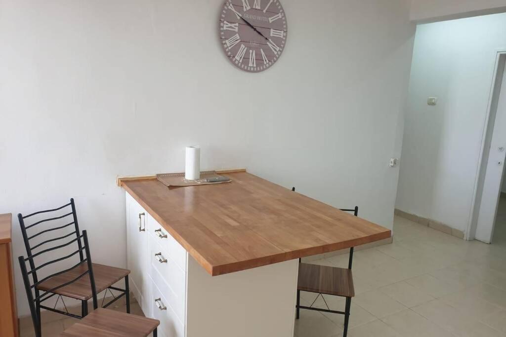 Cozy Apartment With Sea Views Хайфа Екстер'єр фото
